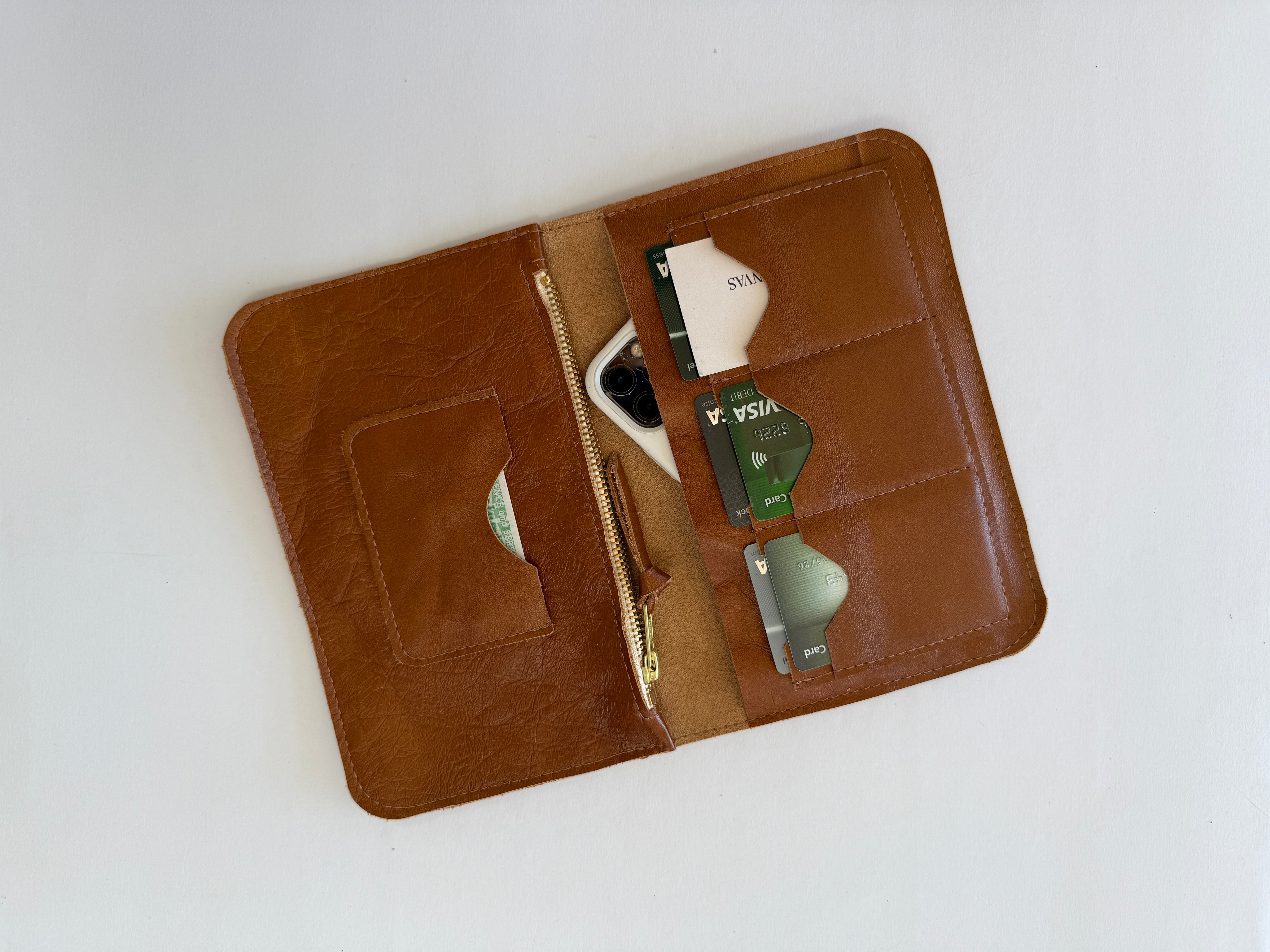 IVY LEATHER CLUTCH WALLET | CARAMEL