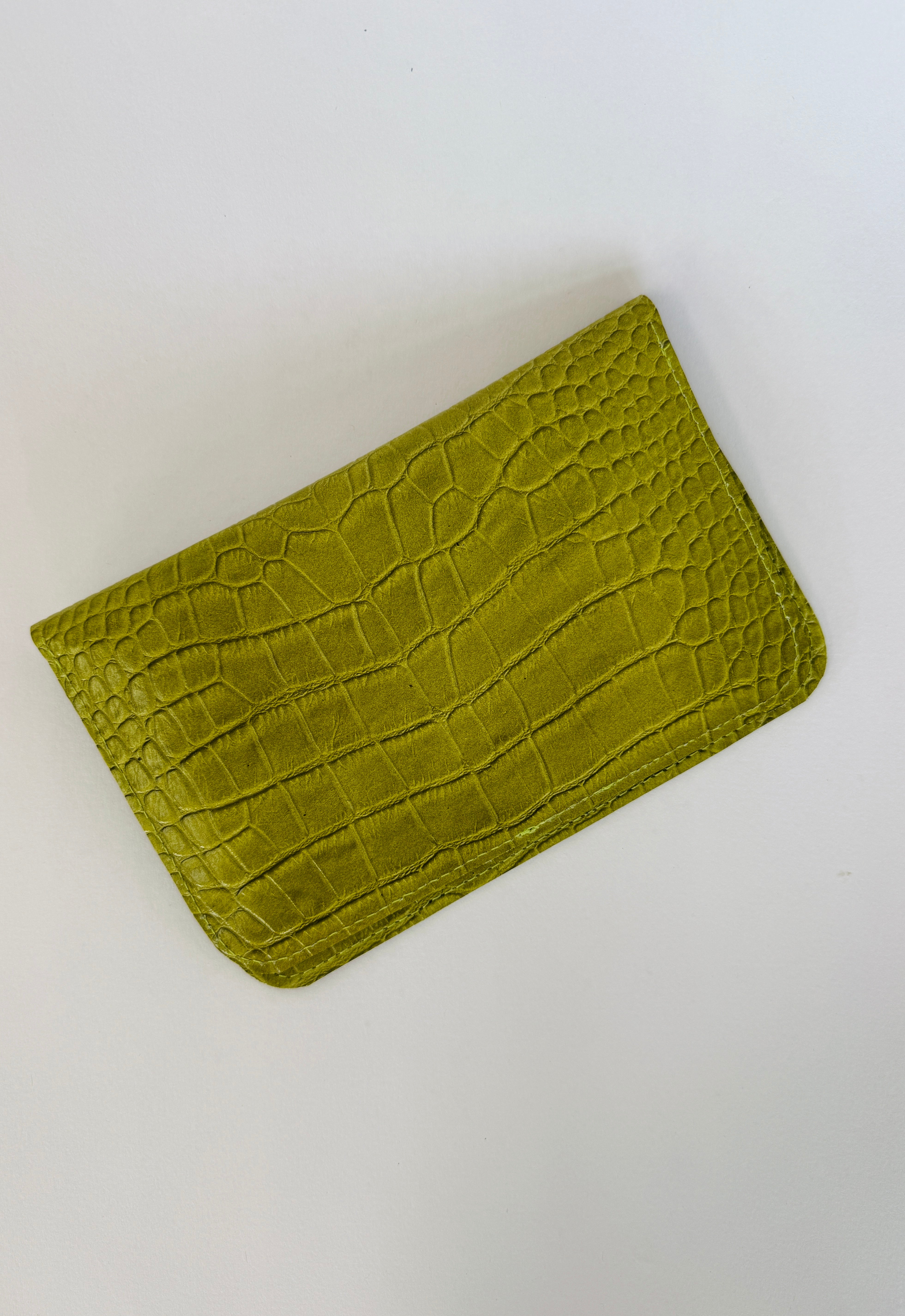 IVY LEATHER CLUTCH WALLET | AVACODO CROC