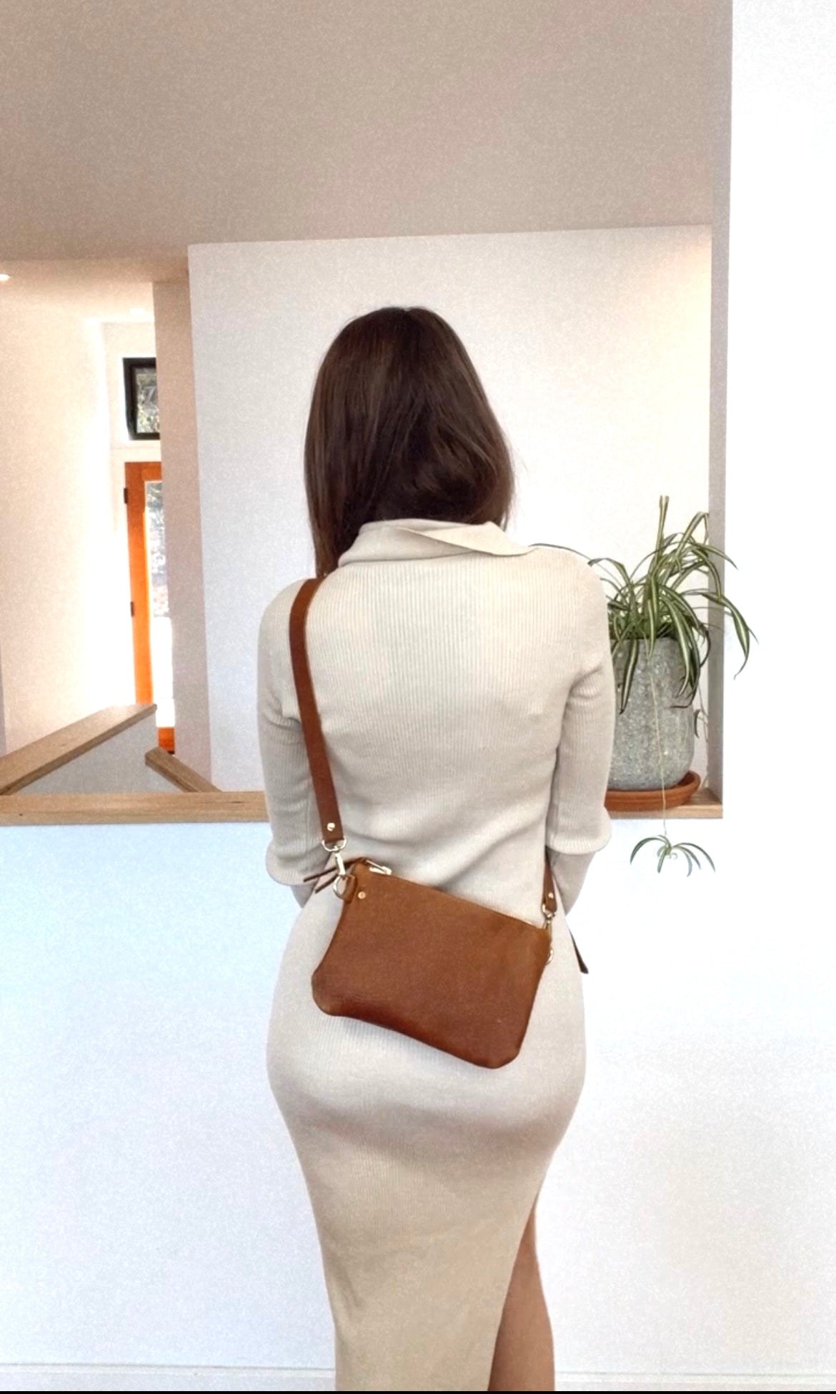 Leather Essential Bag Leather Bag - handcrafted by Market Canvas Leather in Tofino, BC, Canada