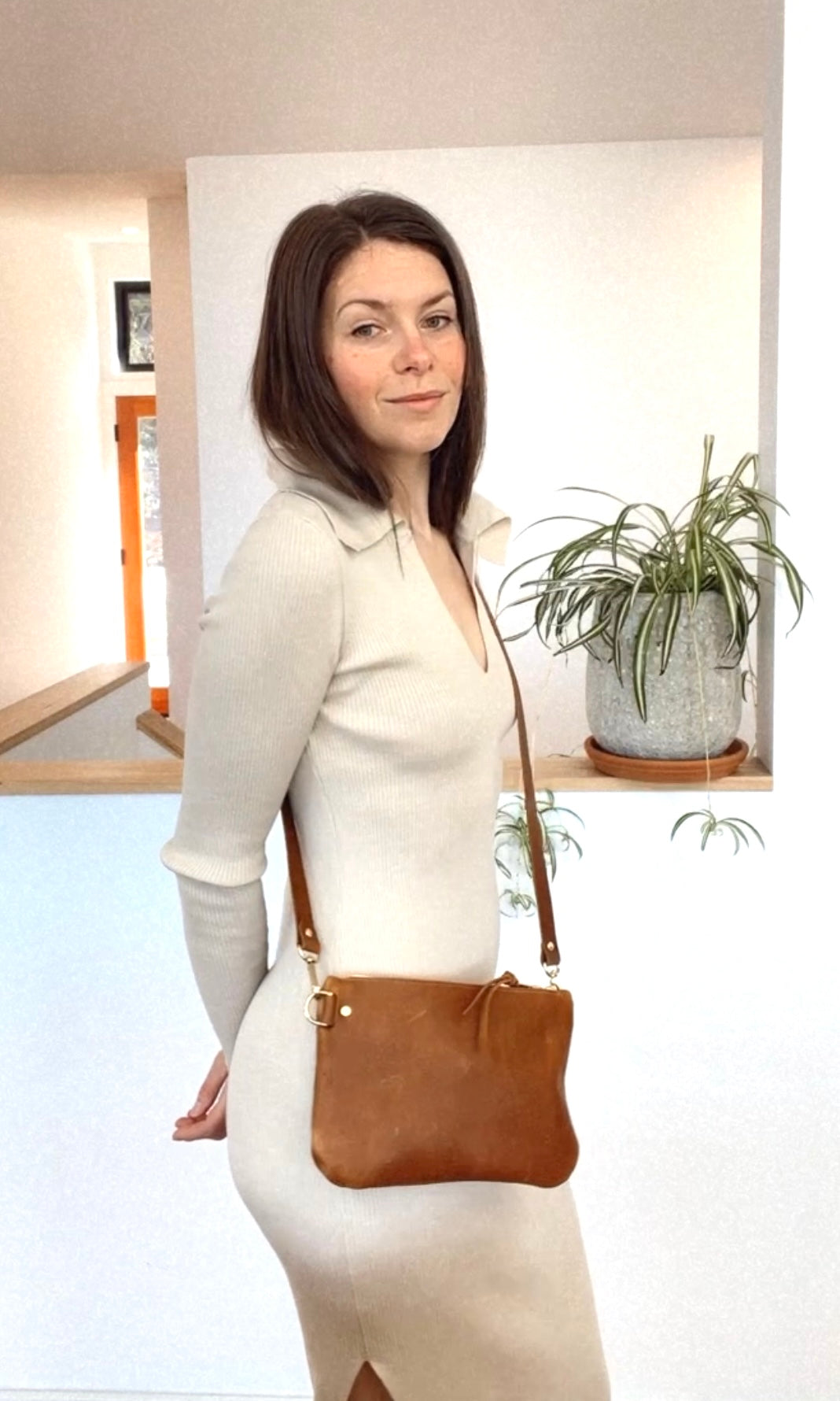 Leather Essential Bag Leather Bag - handcrafted by Market Canvas Leather in Tofino, BC, Canada