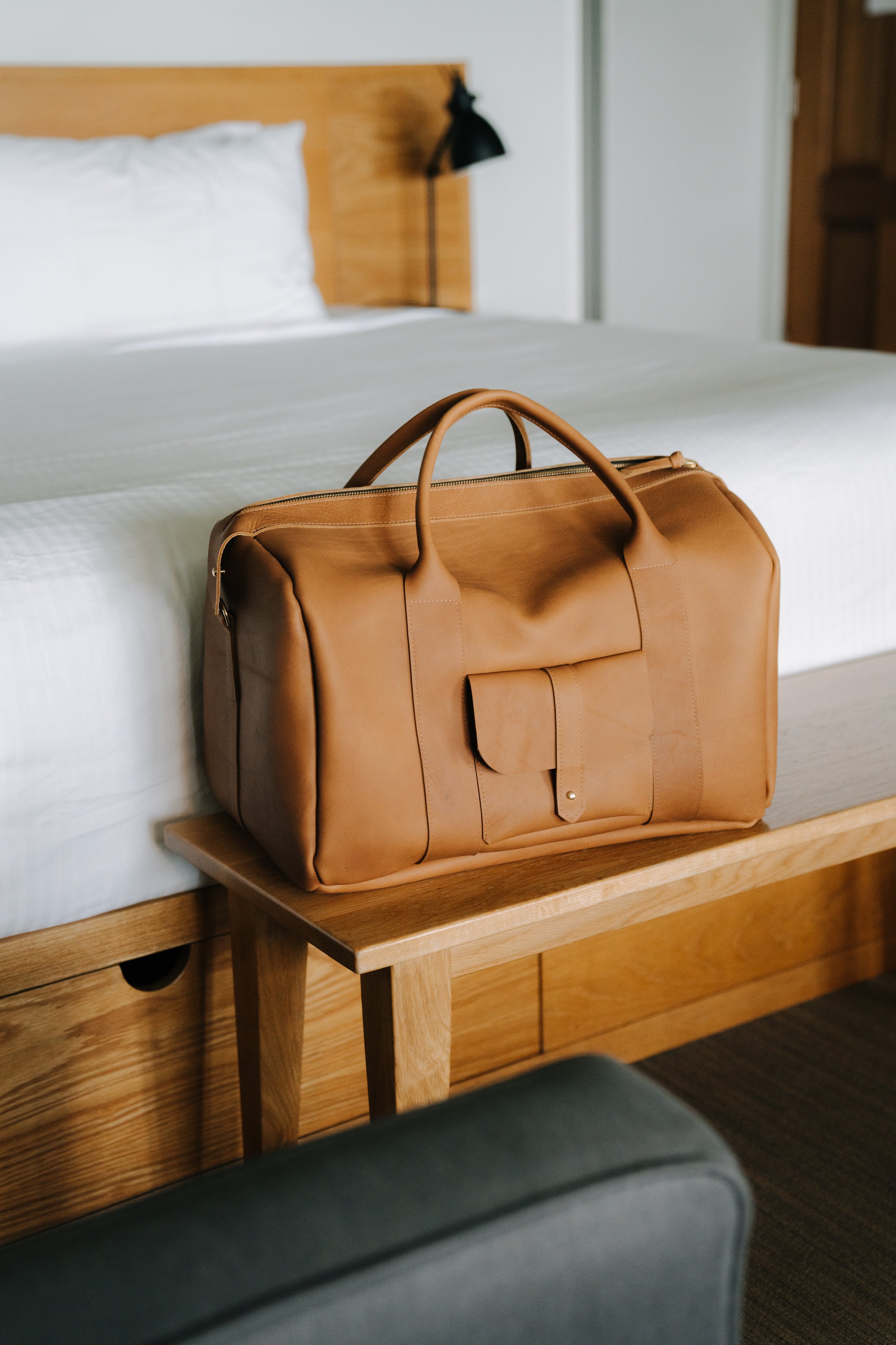 FROM CRAFTSMANSHIP TO MATERIAL: WHY LEATHER BAGS ARE WORTH THE INVESTMENT