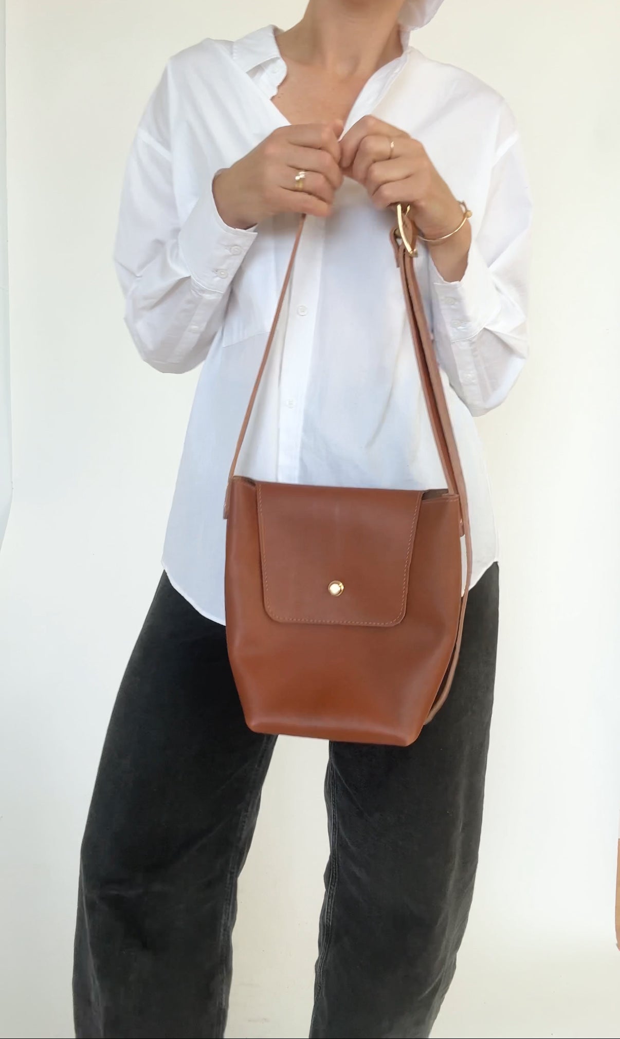 RAPHA SATCHEL | TOFFEE