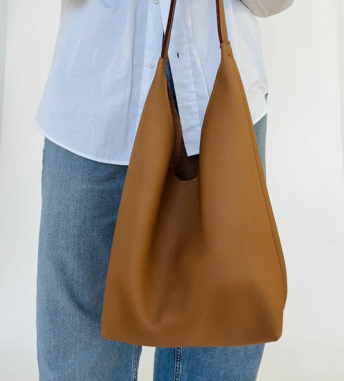 BRUNA SHOULDER BAG | LATTE