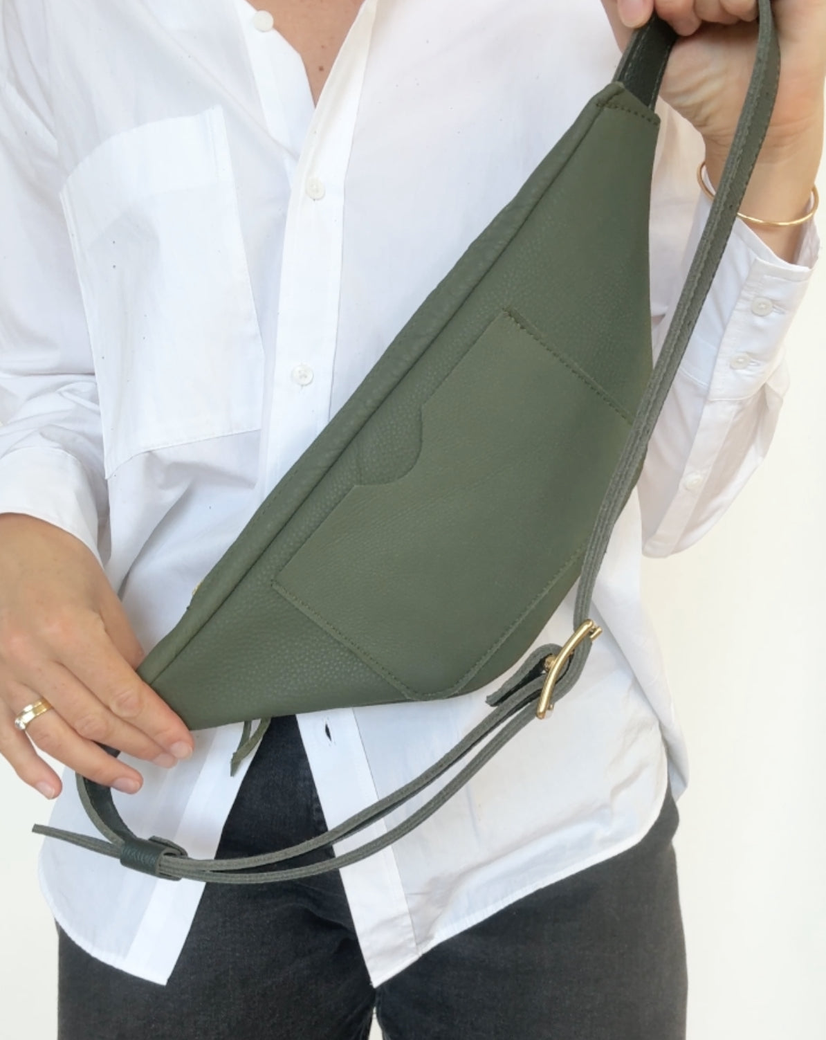 LAUREL SLING BAG | ARUGULA
