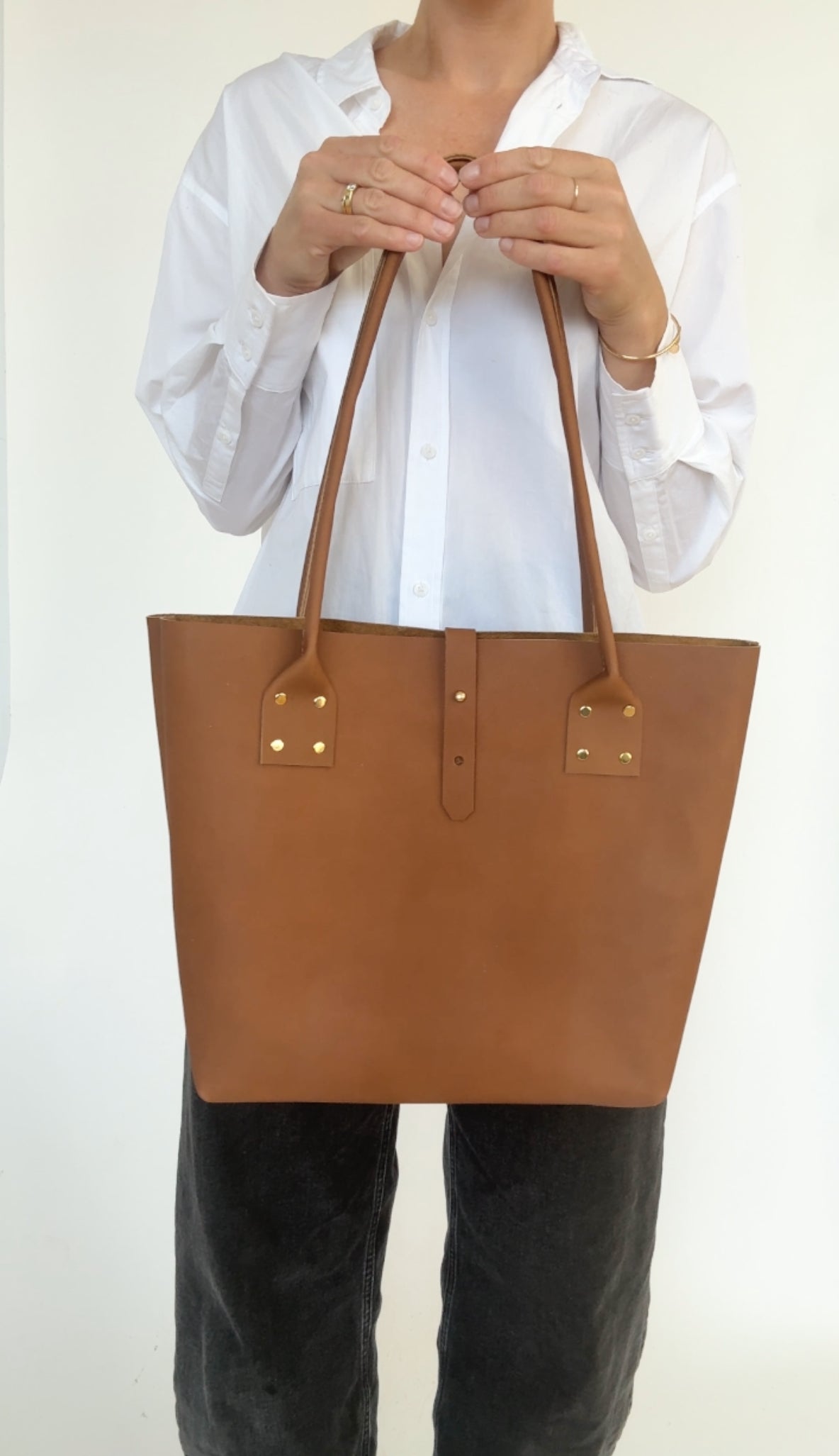 MOORE REFINED TOTE | CARAMEL