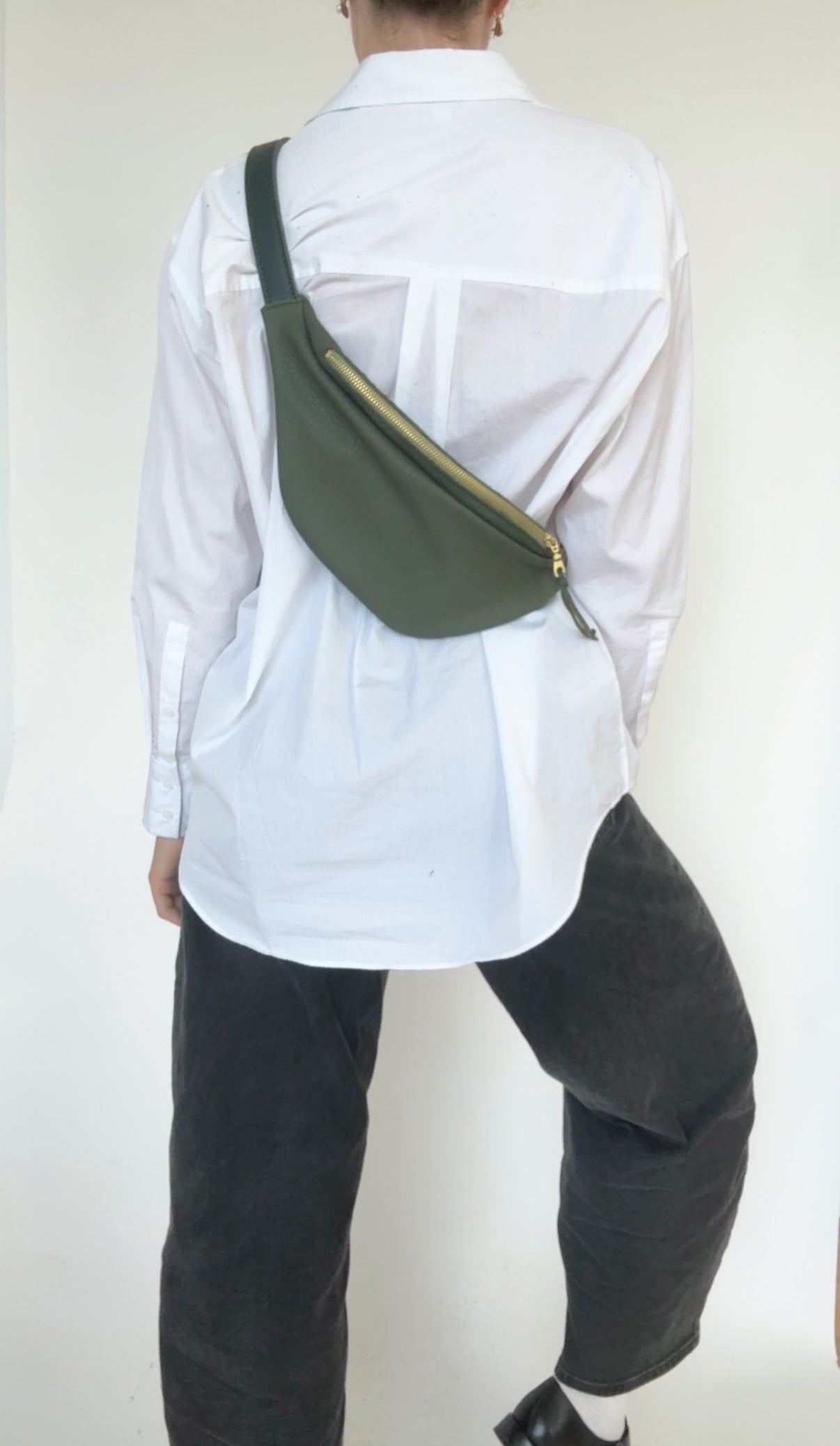 LAUREL SLING BAG | ARUGULA