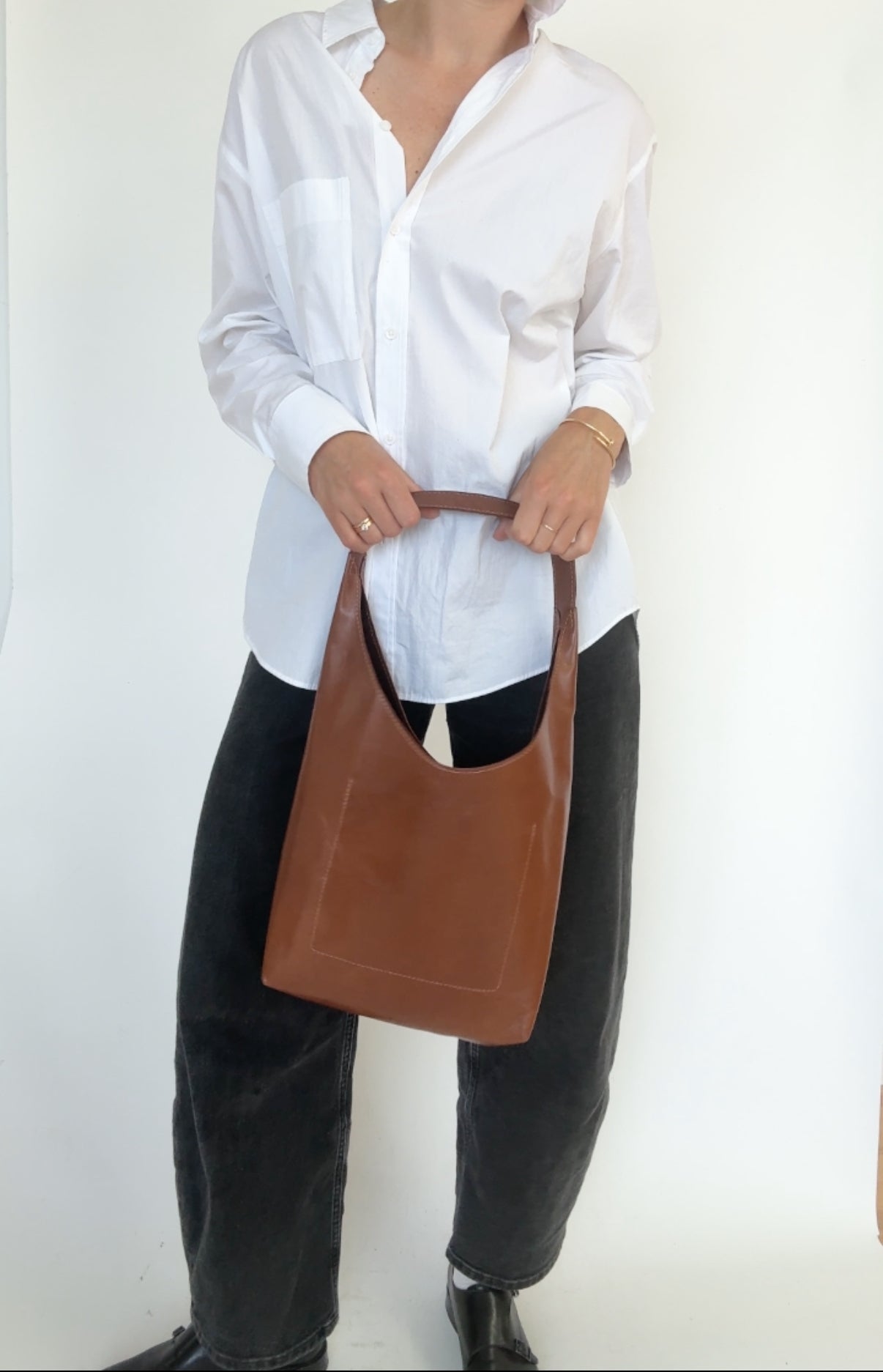 BRUNA SHOULDER BAG | CARAMEL