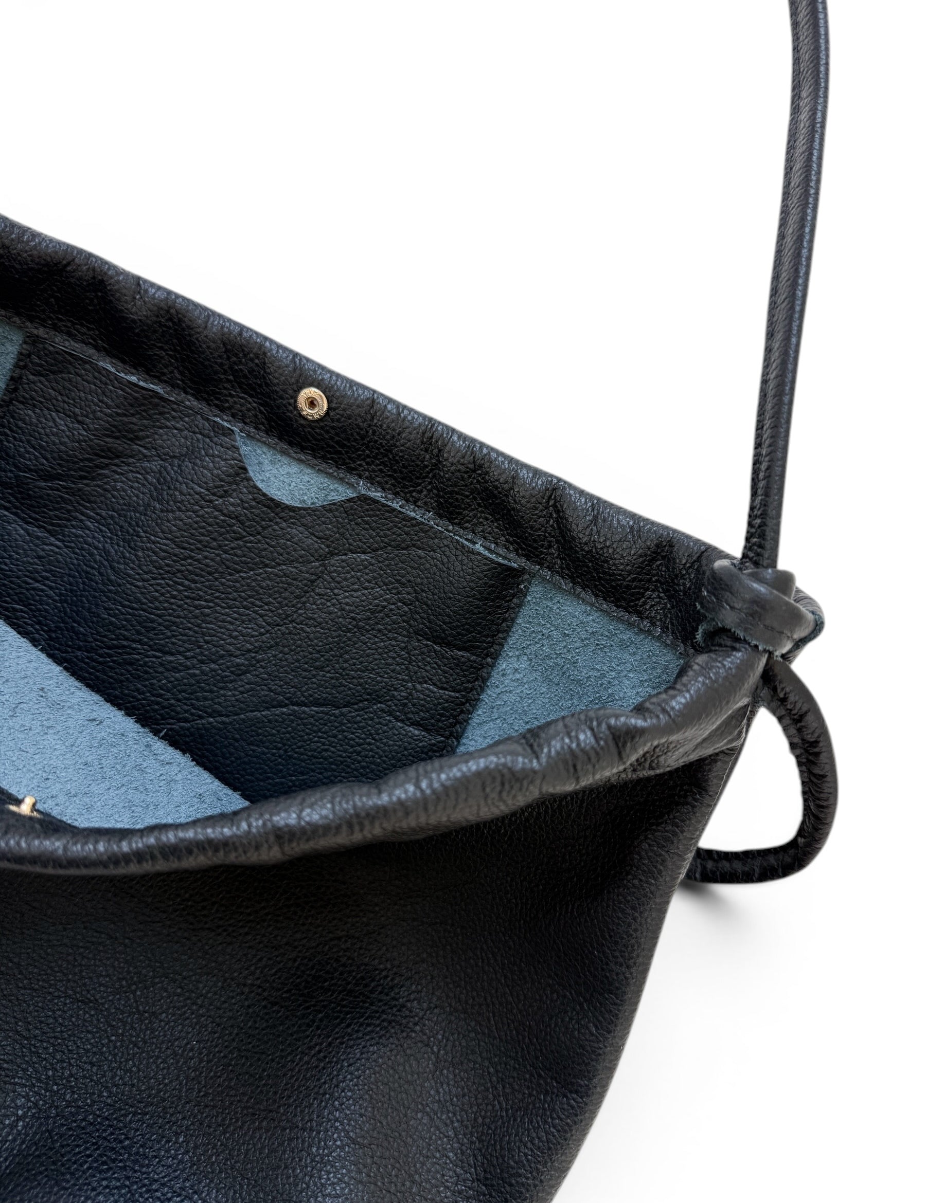 HENNI TOTE | NOIR Leather Bag - handcrafted by Market Canvas Leather in Tofino, BC, Canada