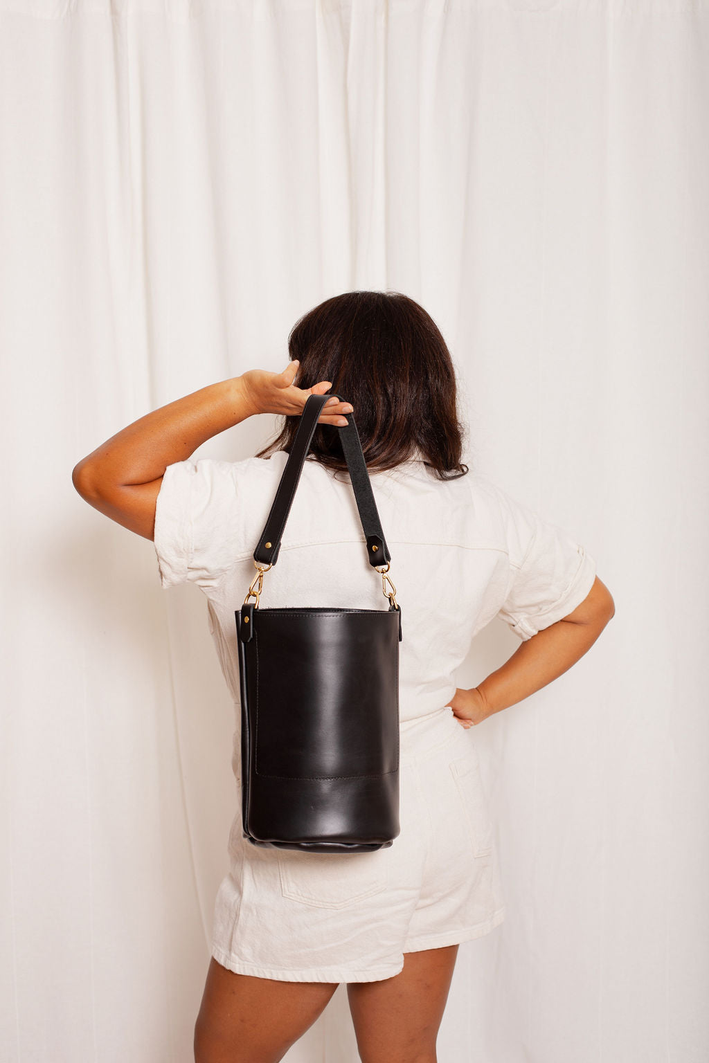 FRANCES BUCKET BAG | NIOR Leather Bag - handcrafted by Market Canvas Leather in Tofino, BC, Canada